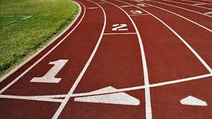 كەنيالىقتار وسكەمەننىڭ اتىنان جۇگىرەدى