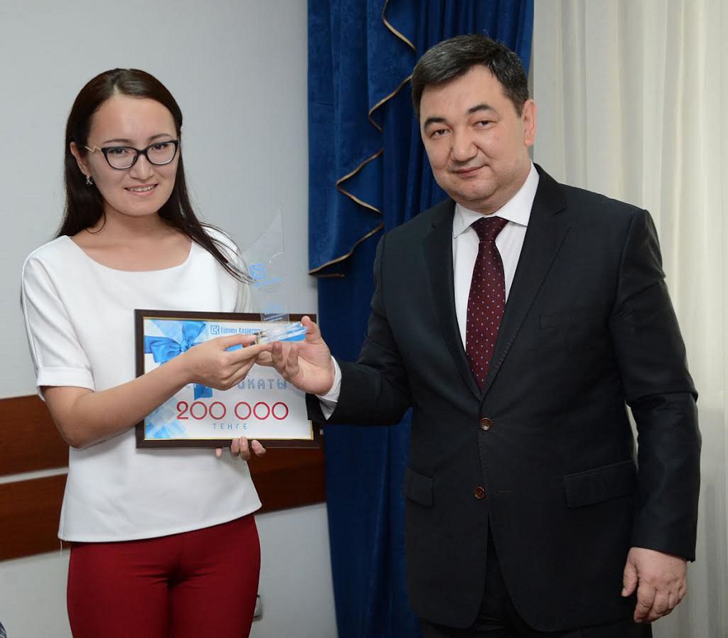 «ەگەمەن قازاقستان» جاس جۋرناليستەردى ماراپاتتادى