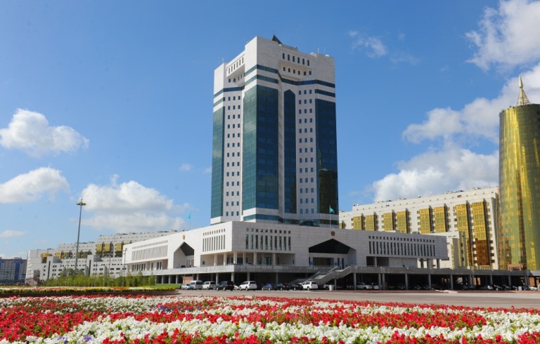 مەملەكەتتىك كوميسسيانىڭ وتىرىسىن وتكىزدى