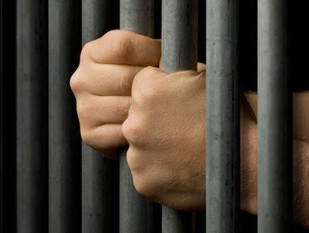 سولتۇستىكقازاقستاندىق تۇرعىن جالعان اقپارات بەرگەنى ءۇشىن سوتتالدى 