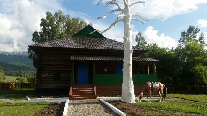 كاتونقاراعايدا ءجۇز جىل بۇرىنعى مەكتەپ قايتا قالپىنا كەلتىرىلدى 