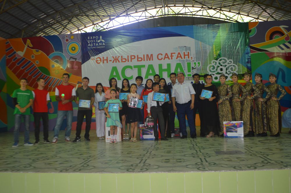 تارازدا تالاپكەر سۋرەتشىلەر بايقاۋى ءوتتى 