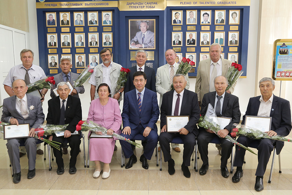 استانا قۇرىلىسىنىڭ ارداگەرلەرى - قاراعاندىدا