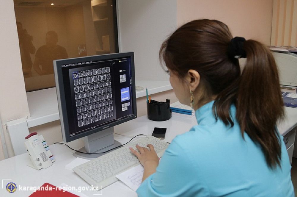 پرەزيدەنت تارتۋ ەتكەن توموگراف