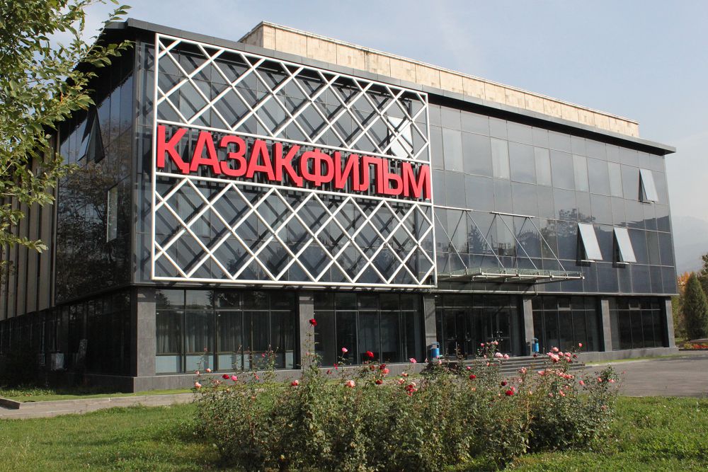 دەڭگەيى بيىك «دەبيۋت»