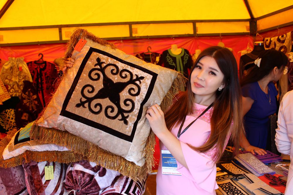 ۇزدىكتەر وزدى, تۇتىنۋشى ۇتتى