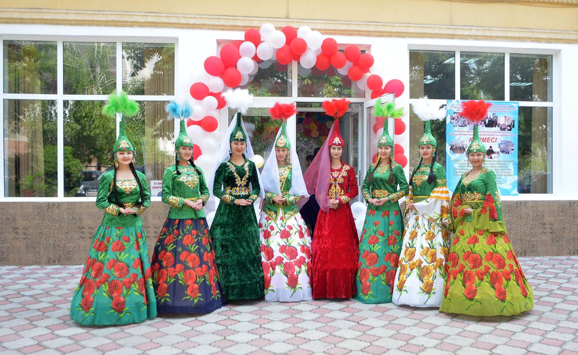 تارازدىق ستۋدەنتتەر ۇلتتىق ءداستۇردى  ۇلىقتاۋدا