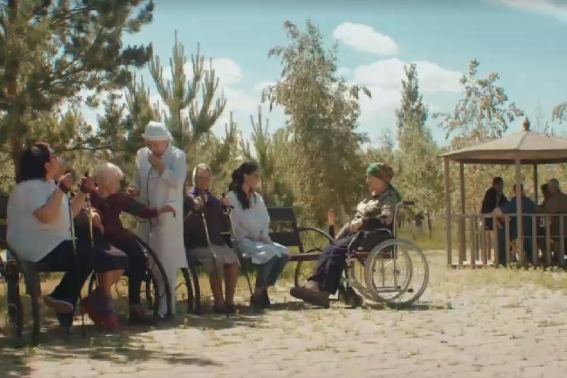 اباەۆ قازاقستان ەرىكتىلەرىنە ارنالعان الەۋمەتتىك روليكپەن ءبولىستى