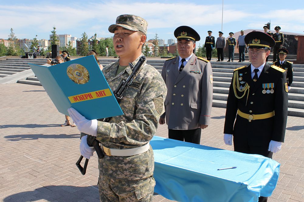 جاس ساربازدار اسكەري انت بەردى