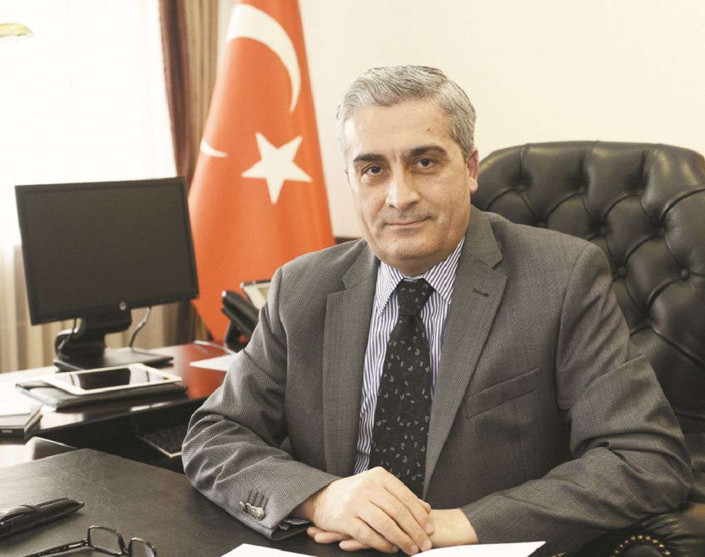 نەۆزات ۋيانىك: باۋىرلاستىق بايلانىستاردىڭ ىرگەتاسى بەرىك