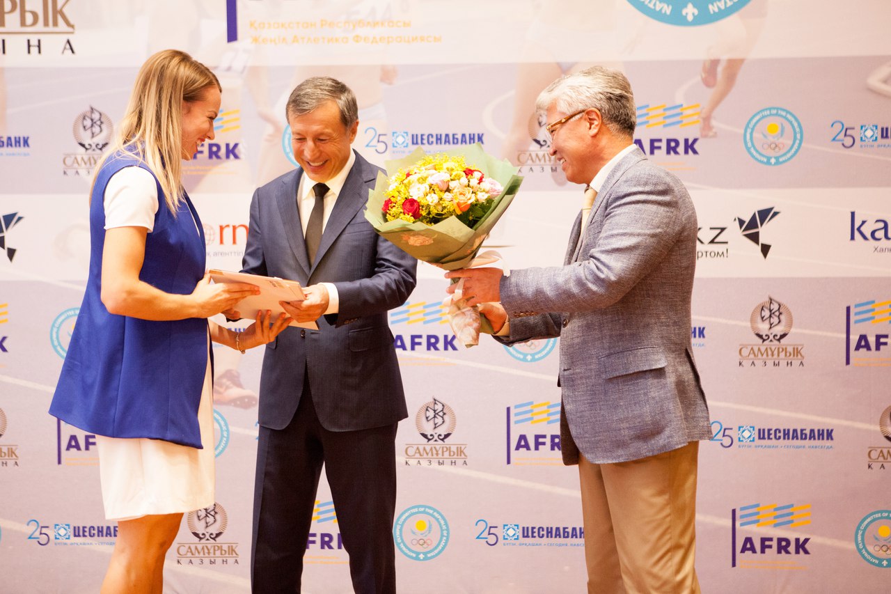 ادىلبەك جاقسىبەكوۆ ازيانىڭ ۇزدىك جەڭىلاتلەتتەرىن ماراپاتتادى