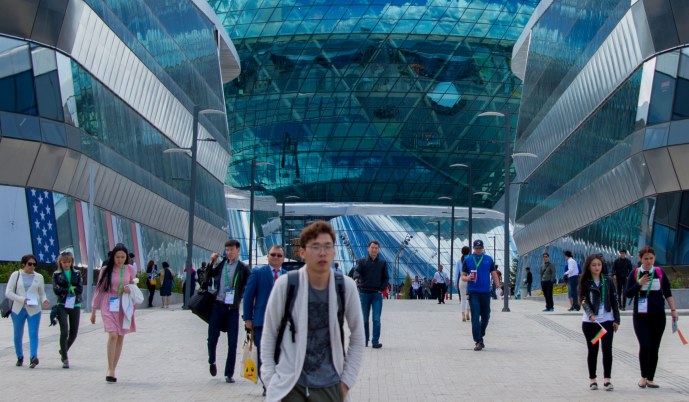 وڭتۇستىكتەن كورمەنى تاماشالاۋعا تاعى بەس ءجۇز وقۋشى كەلدى