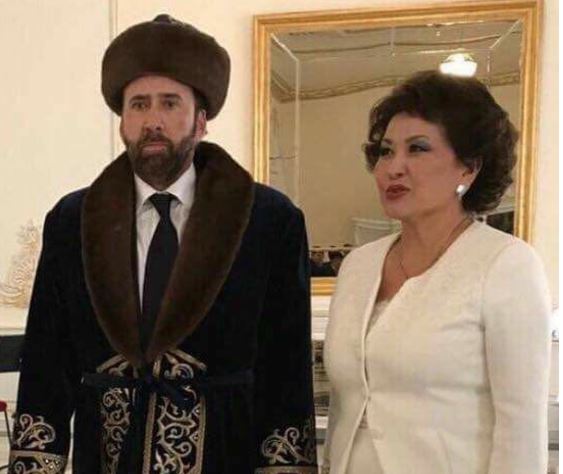 نيكولاس كەيدجدىڭ يىعىنا قازاقتىڭ شاپانى جابىلدى