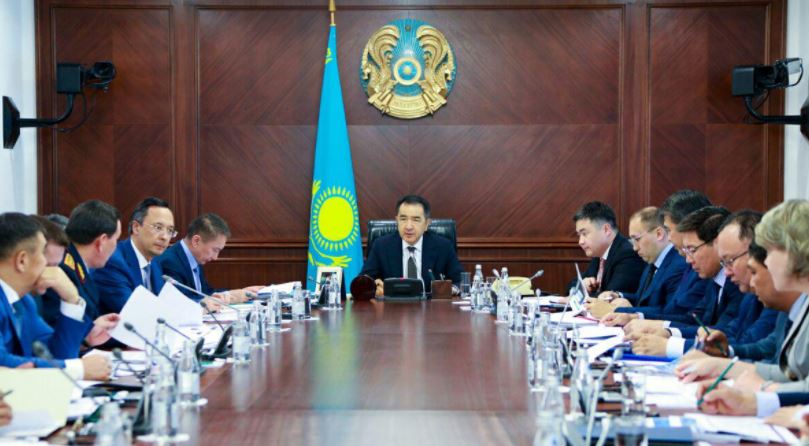 ەكونوميكانى تسيفرلاندىرۋ جونىندە كەڭەس وتكىزدى