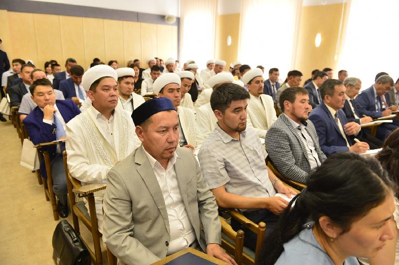 جىل باسىنان بەرى 200-دەن استام ادام جات اعىمنىڭ كوزقاراسىنان باس تارتتى