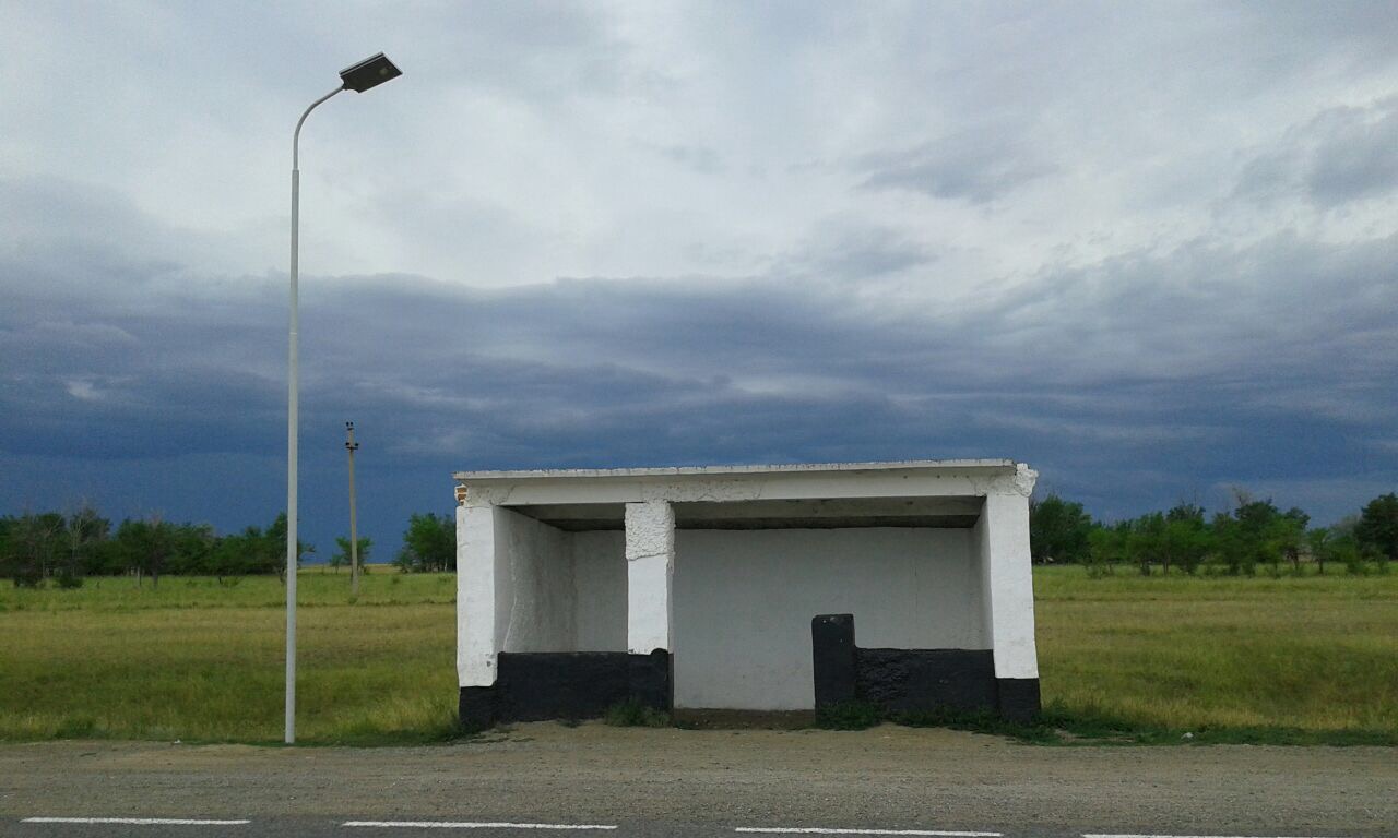 اۋىل ايالدامالارىنا كۇننەن قۋات الاتىن جارىق شامدار ورناتىلدى