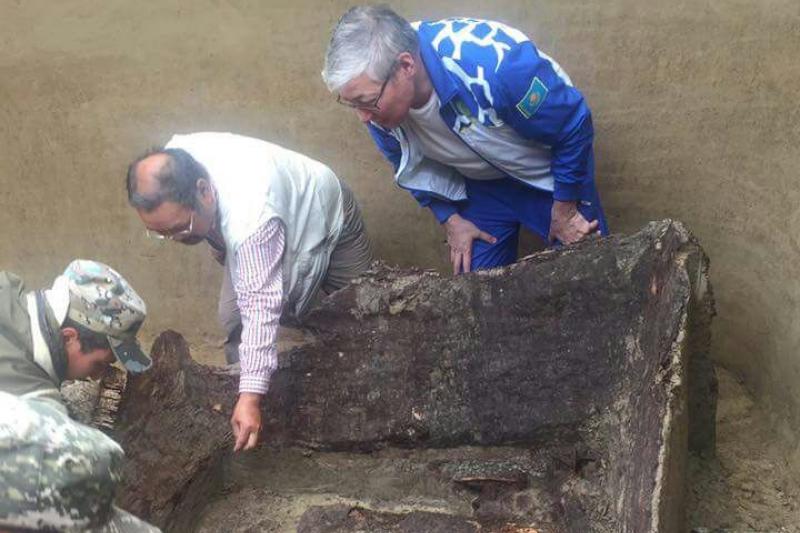 شىعىس قازاقستاندا التىن ادام تابىلدى