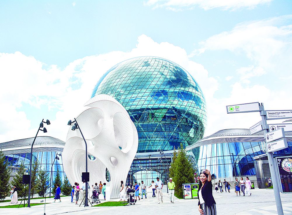 گامبيا ىنتىماقتاستىققا مۇددەلى