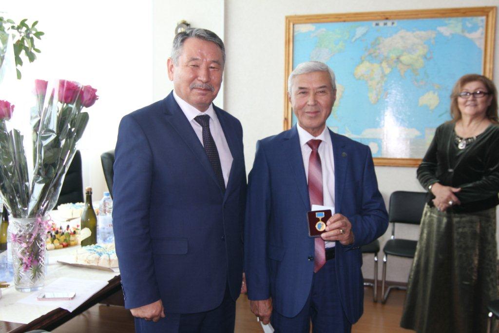 كولىك سالاسىنىڭ ۇزدىكتەرى ماراپاتتالدى