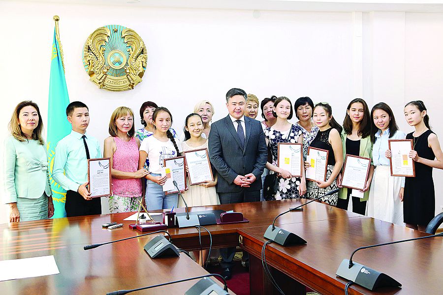 كەلەشەك كىلتى جاس بۋىندا