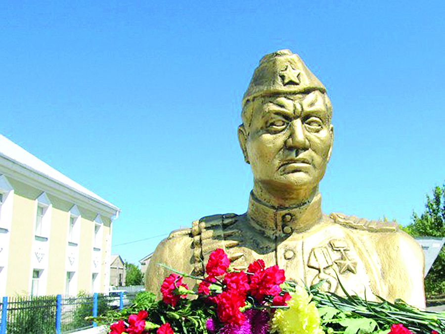 باتىر تۇعىرعا قوندى