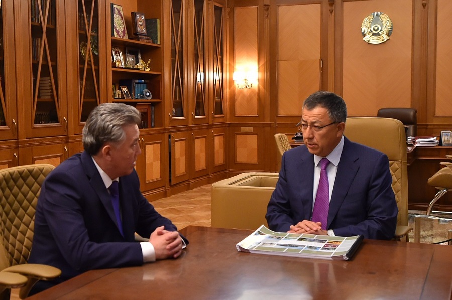 رەكتور وڭتۇستىك جاستارىن وقۋعا شاقىرادى