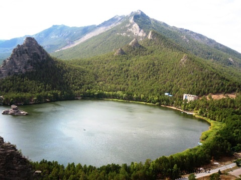 قازاقستاندىق عالىمدار عىلىمي زەرتتەۋلەردى كوممەرتسيالاندىرۋعا كوشەدى 