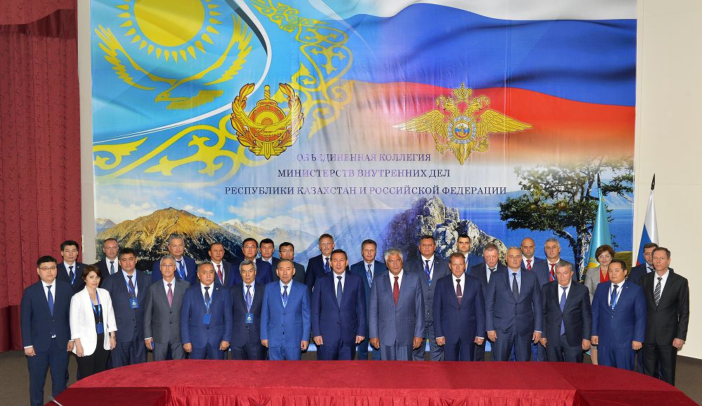 قازاقستان مەن رەسەي زاڭسىز ەسىرتكى اينالىمىنا قارسى كۇرەستى بىرگە ۇيلەستىرمەك