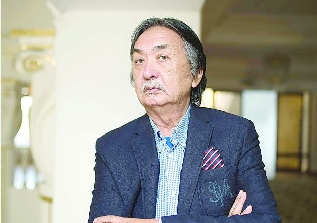 نۇرقانات جاقىپباي: سەن مەنى سپەكتاكلدەرىمنىڭ ىشىنەن ىزدە