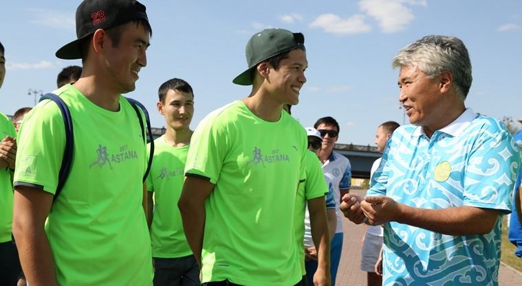 وليمپيادا چەمپيونى دانيار ەلەۋسىنوۆ الداعى جوسپارىمەن ءبولىستى