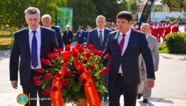 استانادا گەنەرال پانفيلوۆتىڭ ەسكەرتكىشىنە گۇل قويۋ ءراسىمى ءوتتى