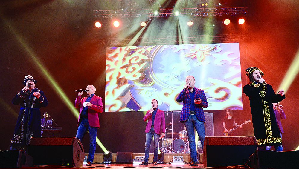 استانادا تۋرەتسكي حورىنىڭ گالا-كونتسەرتى ءوتتى