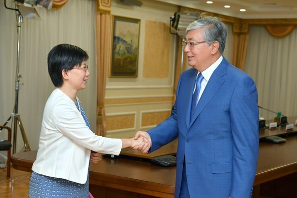 توقاەۆ بۇۇ باس حاتشىسىنىڭ ورىنباسارىن قابىلدادى