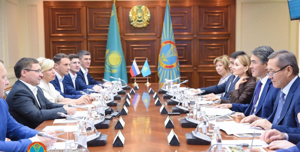 تۇمەن وبلىسى نازارباەۆ ۋنيۆەرسيتەتىنىڭ تاجىريبەسىنە قىزىعۋشىلىق تانىتۋدا