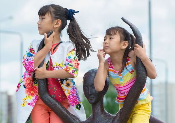 استانادا ون مەكتەپ, التى بالاباقشا سالىنادى