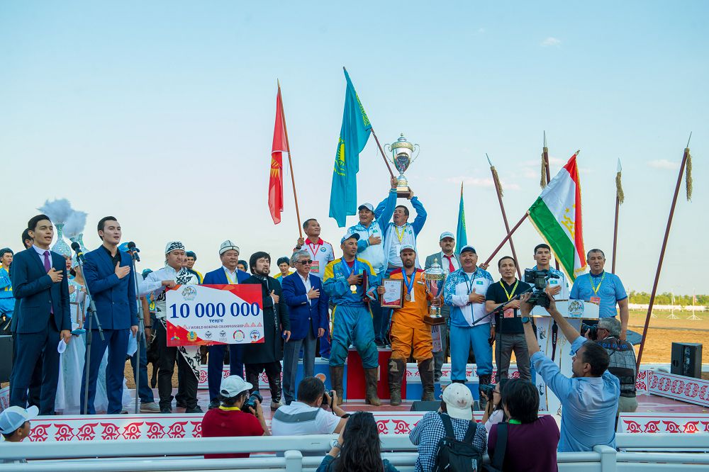 جەڭىس تۇعىرىندا – قازاقستان كوكپارشىلارى