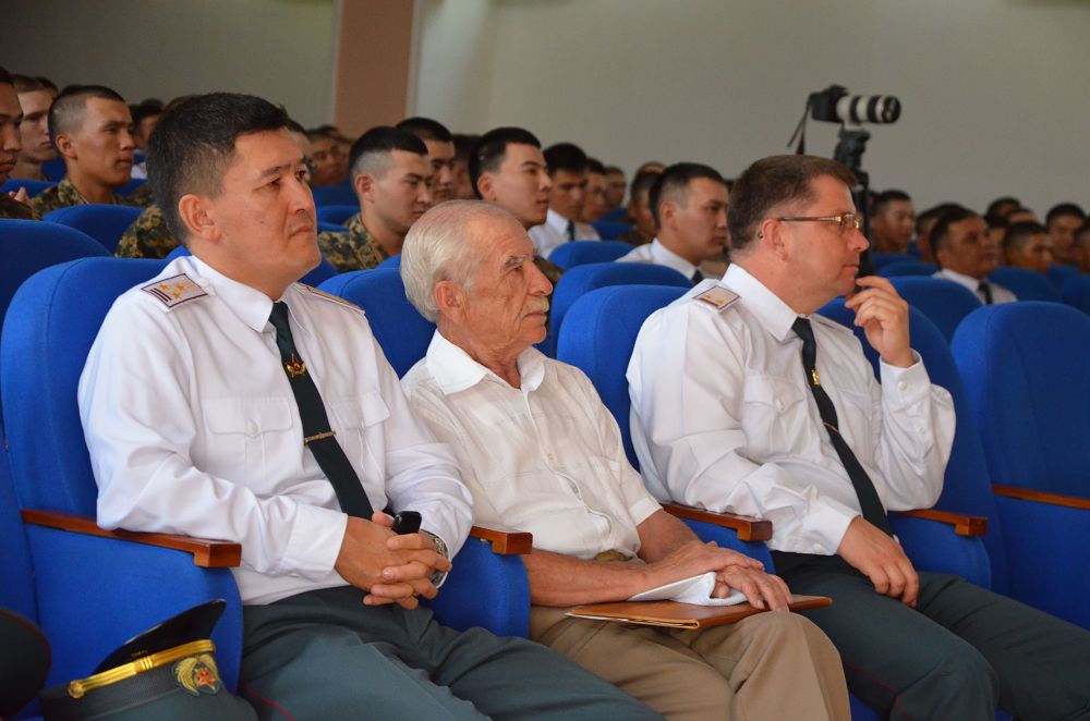 ۇلتتىق ۇلان  ۇلىقتاعان مەرەكە 