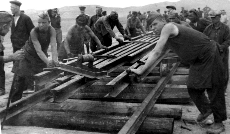 توزاقتان قاشقان تۇتقىندار