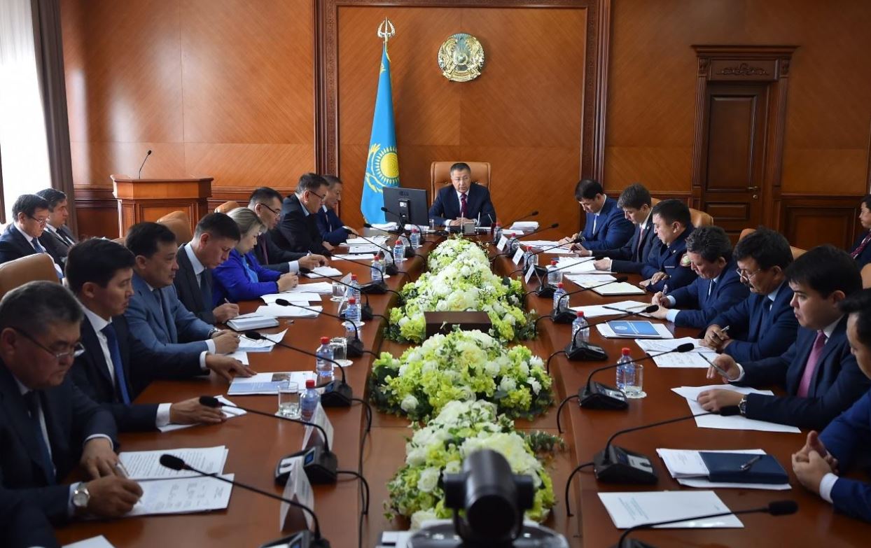 وقو اكىمى: كادر تاپشىلىعىن جويۋ ءۇشىن تۇرعىن ءۇي ماسەلەسىن شەشۋىمىز قاجەت