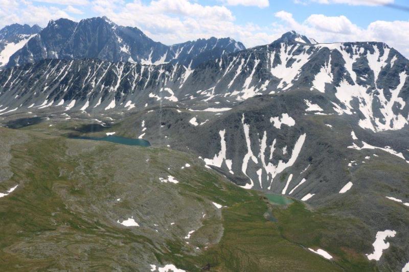 شىعىس قازاقستاندا سەل قاۋىپى باسىم تاۋ كولدەرى تەكسەرىلدى

