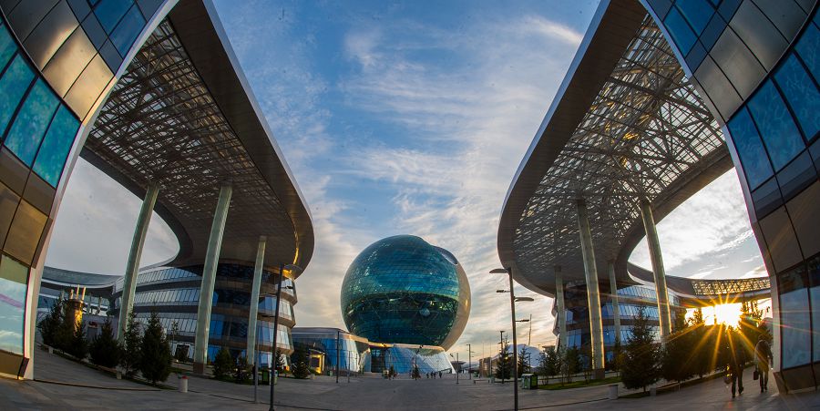 حالىقارالىق پاۆيلوندار دەمونتاجدالادى