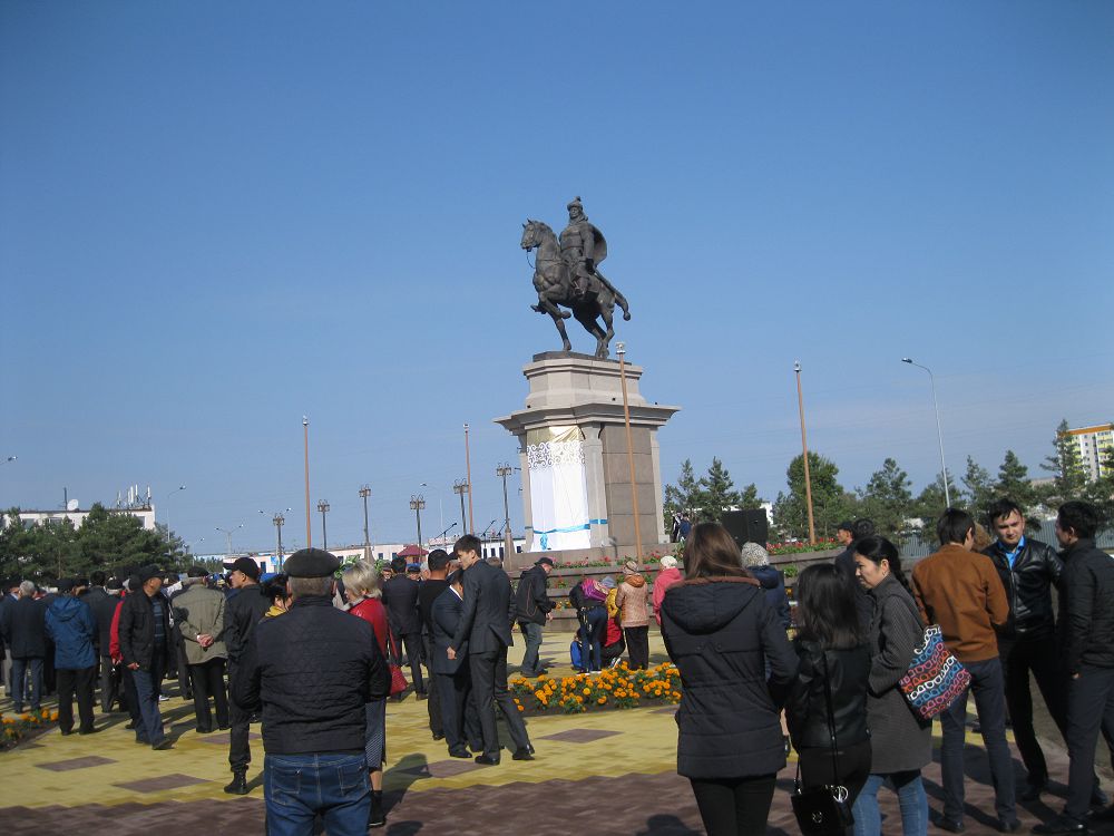 قوستانايدا شاقشاق جانىبەك باتىرعا ەسكەرتكىش ورناتىلدى