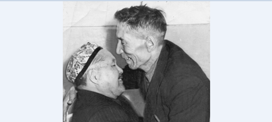 سابەڭ كوڭىلىنەن سۋ ىشكەن