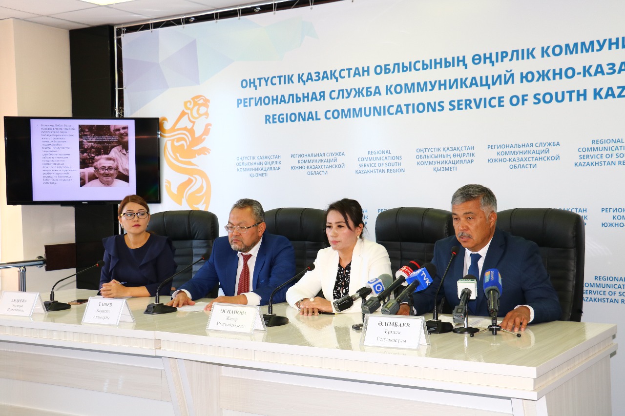 20 دارىگەر وڭتۇستىك كورەيادا تاجىريبە الماسىپ قايتتى