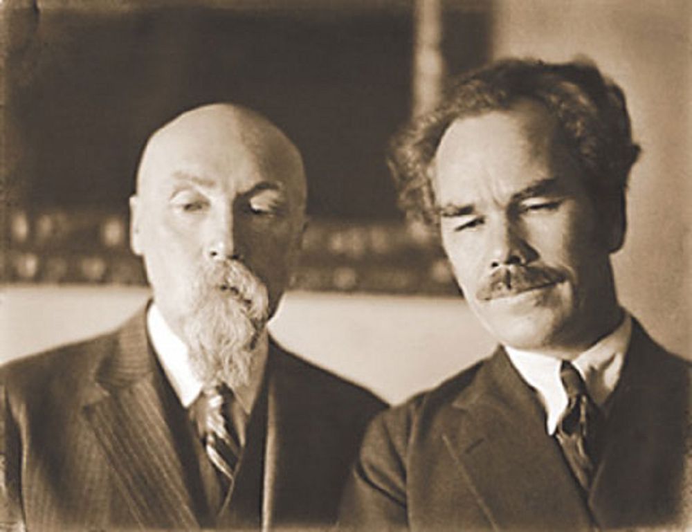 «اتىڭنان اينالايىن التاي!»