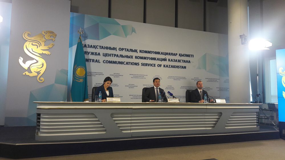 Google Translate قازاق تىلىندە اۋىزشا اۋدارۋ قىزمەتىن قوسادى