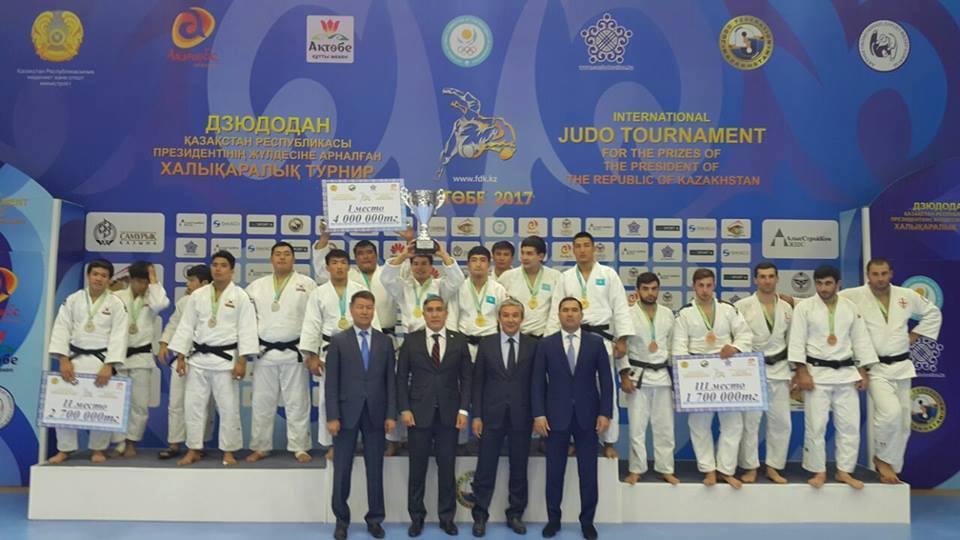 قازاقستان قۇراماسى دزيۋدودان پرەزيدەنت كۋبوگىنا يە بولدى