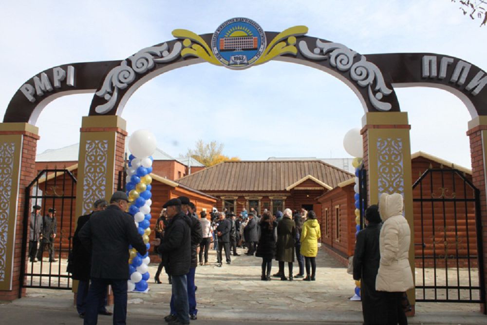 سۇلتانبەت سۇلتان سارايى سالىندى
