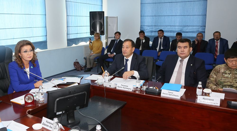 اسكەري-تەڭىز كۇشتەرى قىزمەتىنىڭ ماسەلەلەرى تالقىلاندى