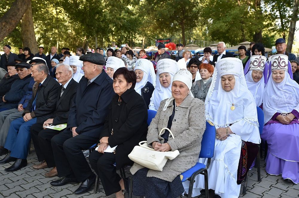 وقو-دا جاسى جۇزدەن اسقان 600 زەينەتكەر بار